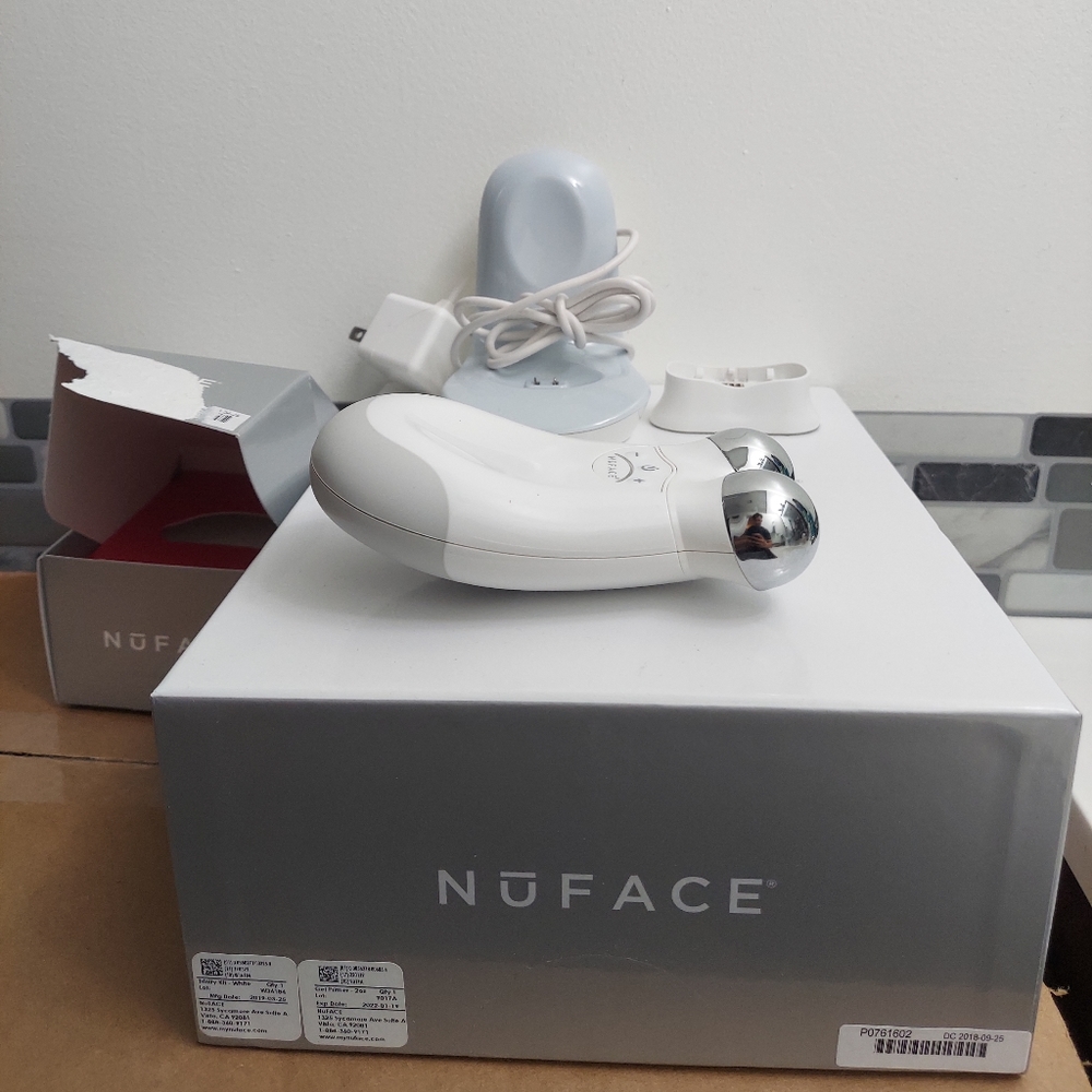 NuFace Skin Wrinkle Toner Reducer
